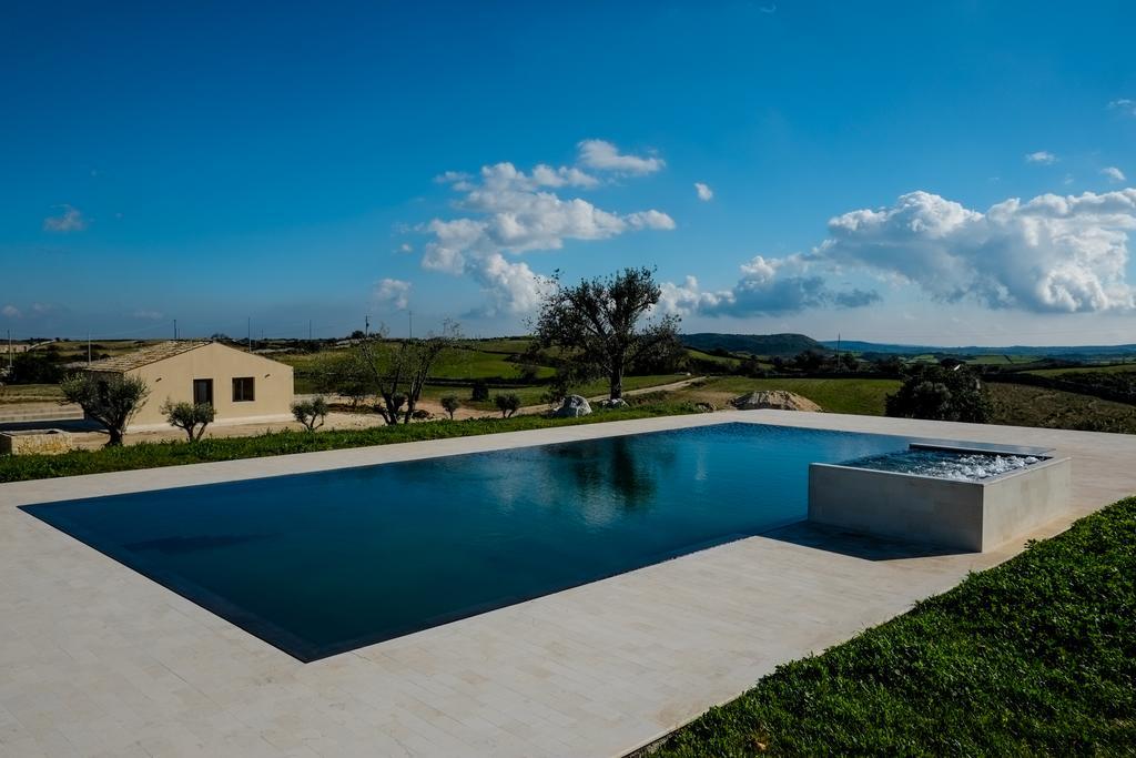 La Mela Di Venere Villa Palazzolo Acreide Luaran gambar