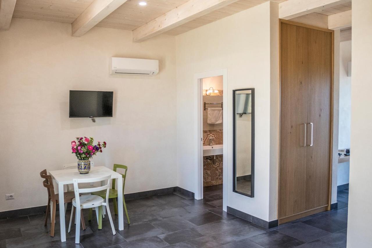 La Mela Di Venere Villa Palazzolo Acreide Luaran gambar